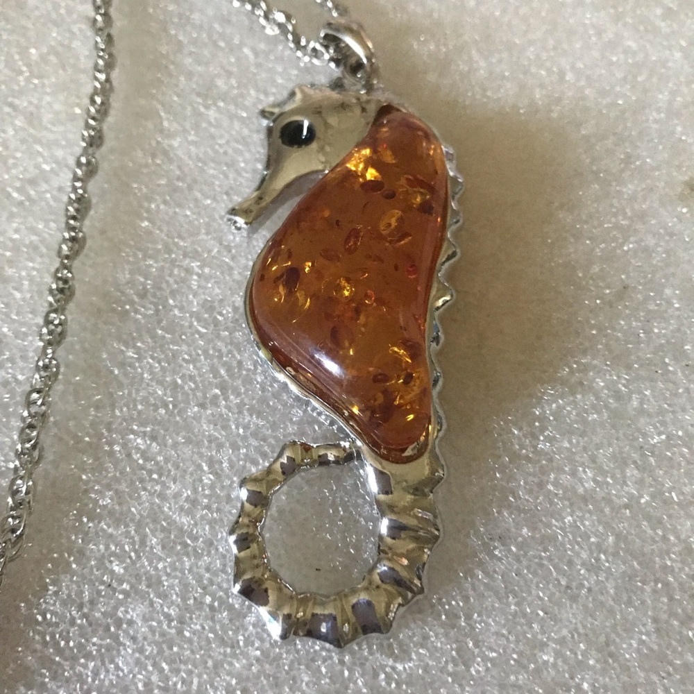 Seahorse Amber Pendant Necklace - Silver Tone